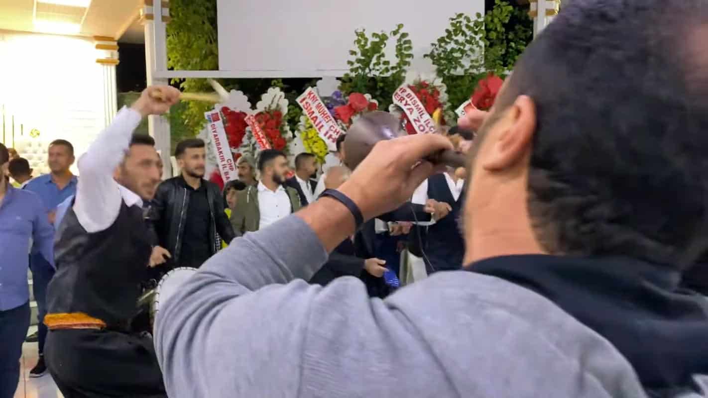 Zurna sanatçısı
